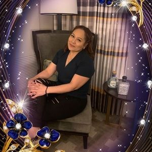 Meet your Posher, Alma